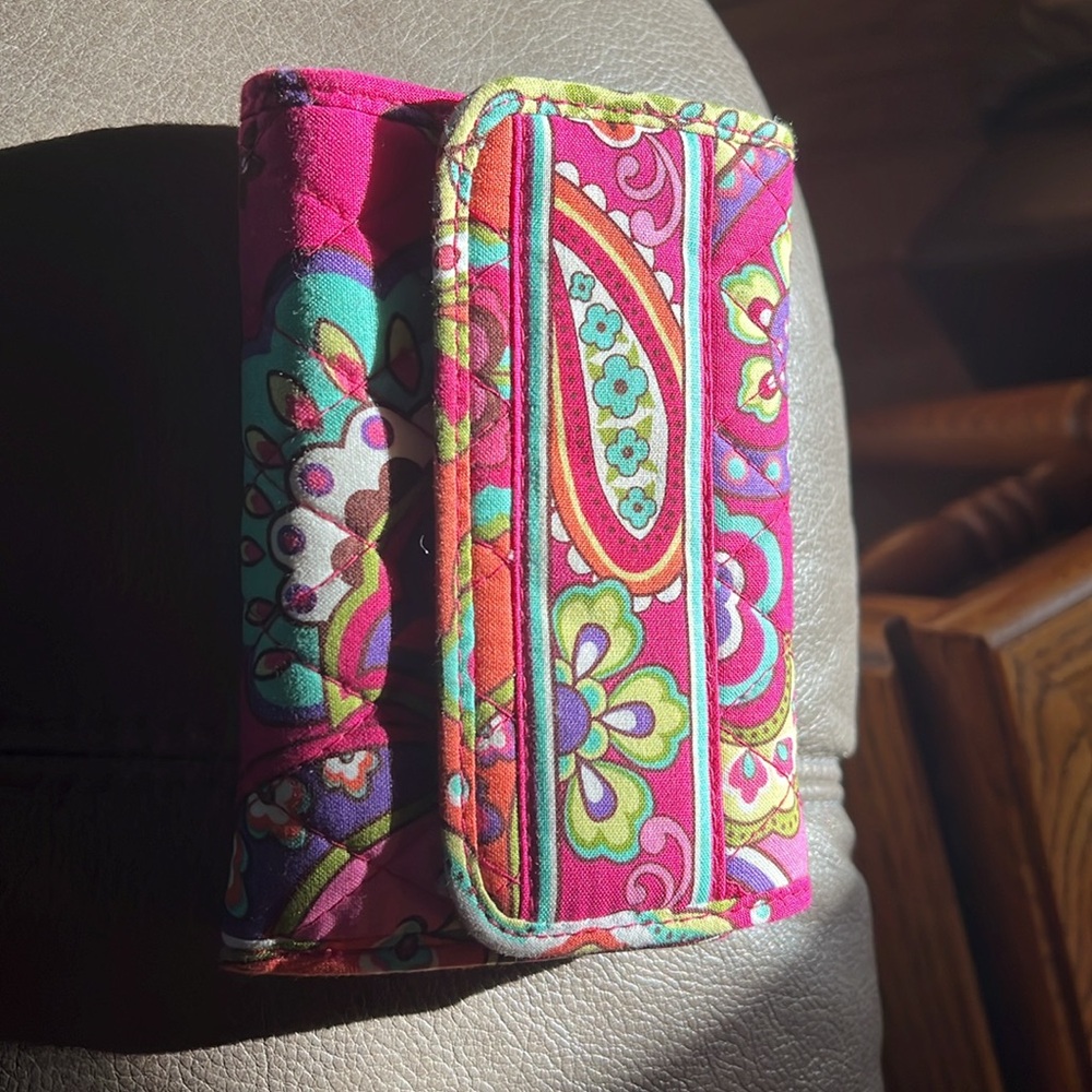 Vera Bradley TriFold Wallet Brand New No Tags Never Been Used Pink Floral